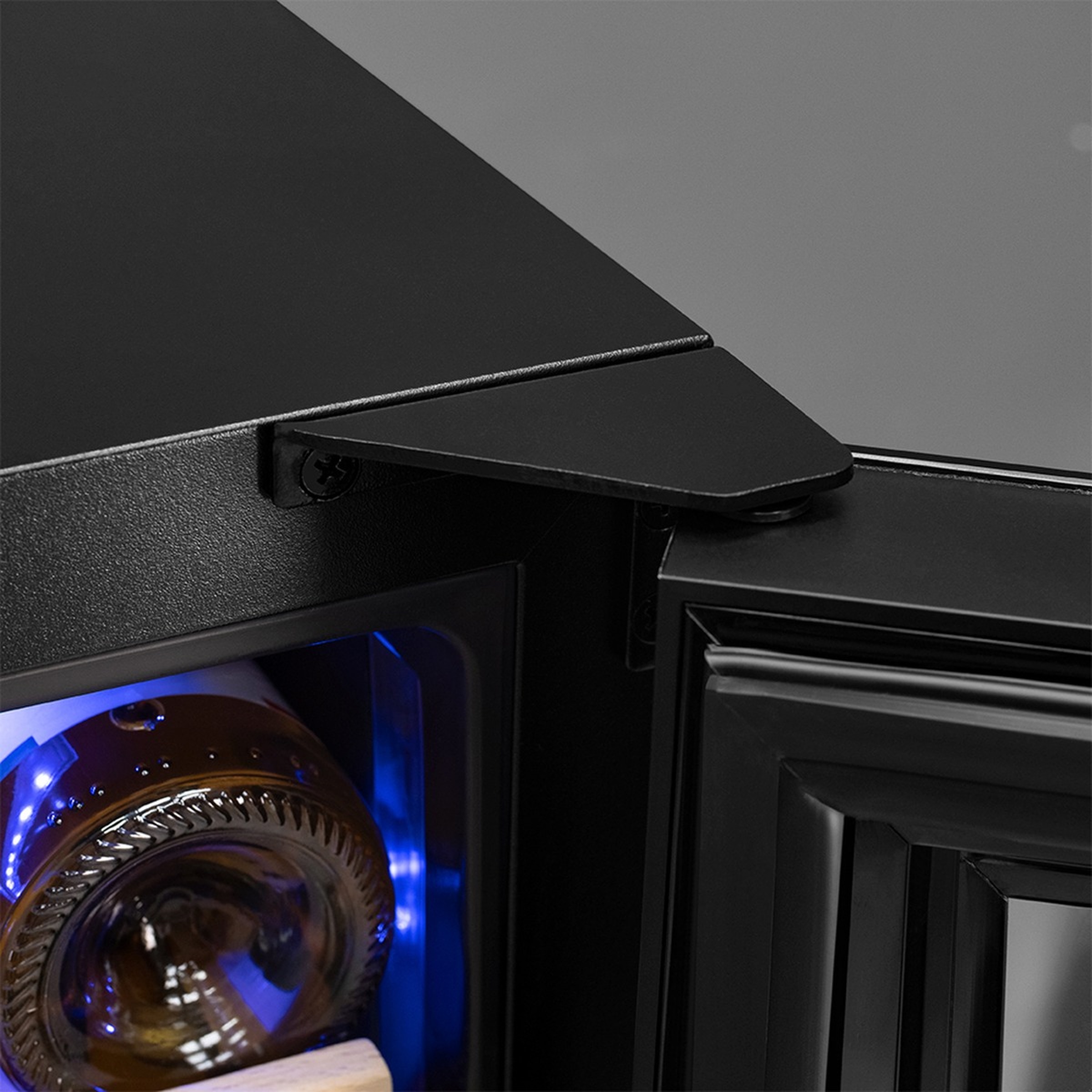 Винный шкаф Meyvel MV46NH-KWT2 — компрессорный шкаф для длительного хранения и выдержки винной коллекции